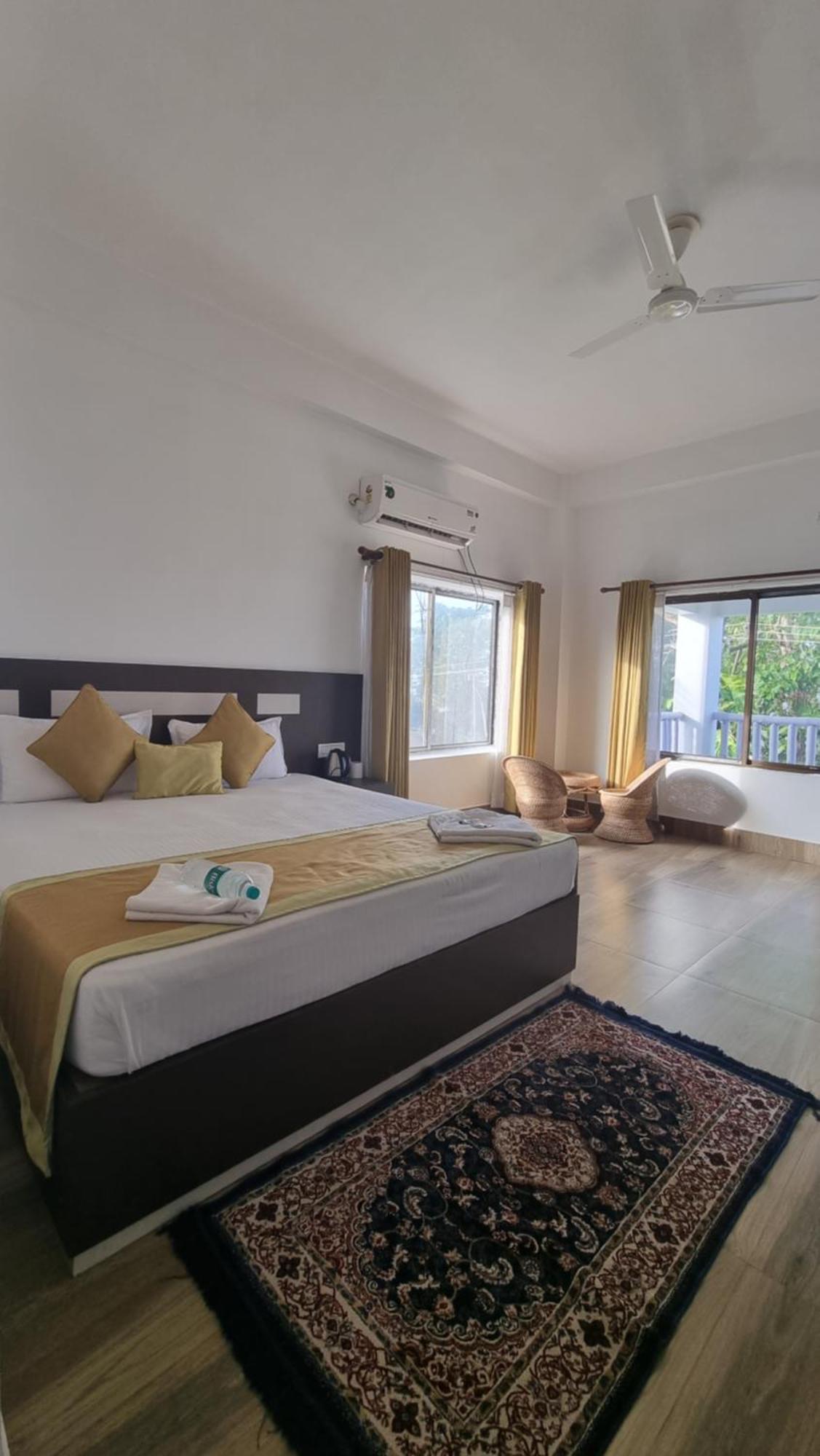 Shivaji Inn Kāziranga Екстериор снимка