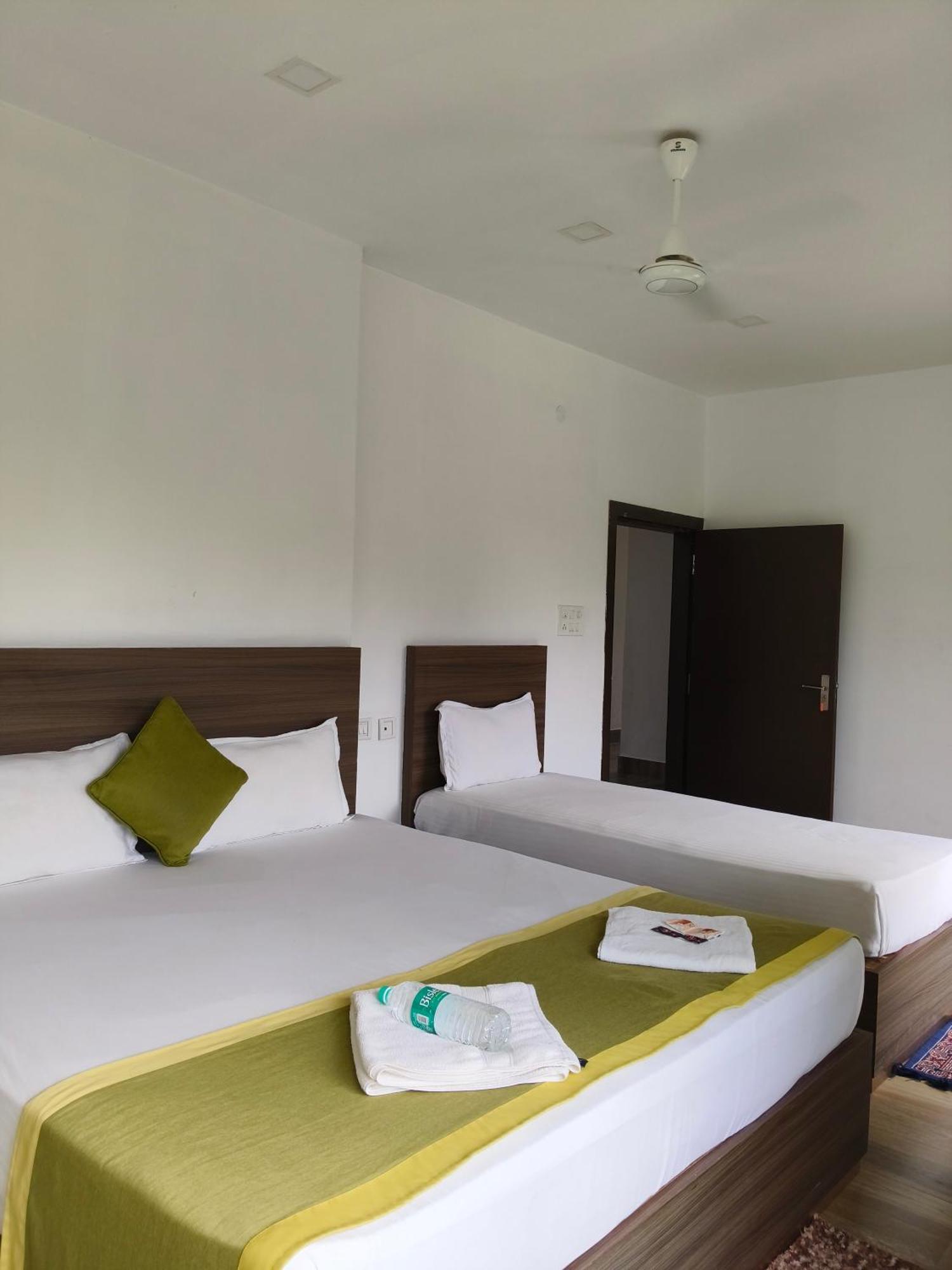 Shivaji Inn Kāziranga Екстериор снимка