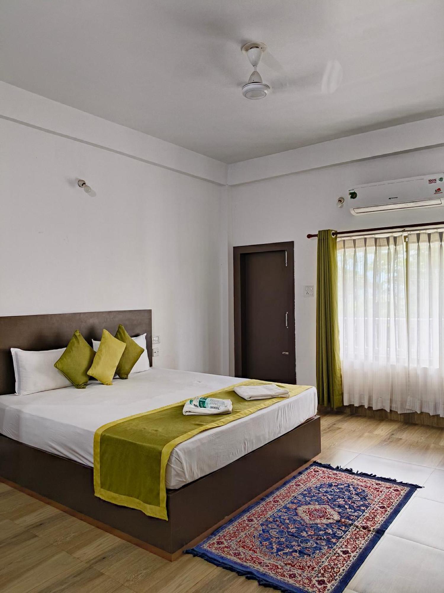 Shivaji Inn Kāziranga Екстериор снимка